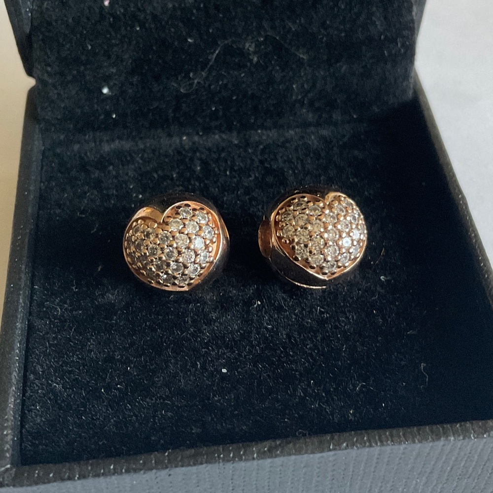 Pandora Rose Gold Heart clasps